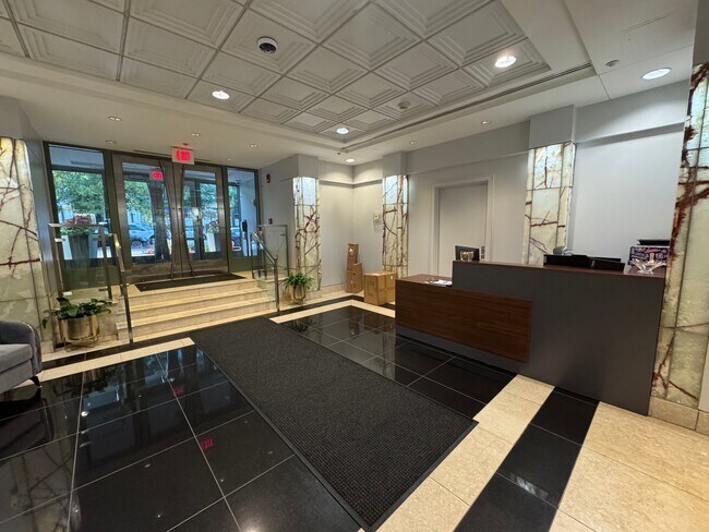 Building Photo - 1150 K St NW