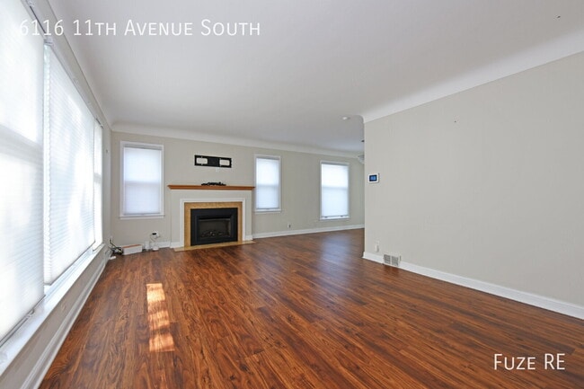 Building Photo - 6116 11th Ave S
