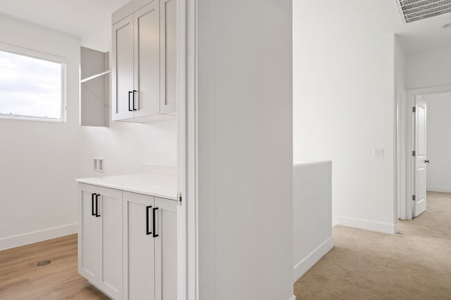 Building Photo - 2674 Rain Tree St