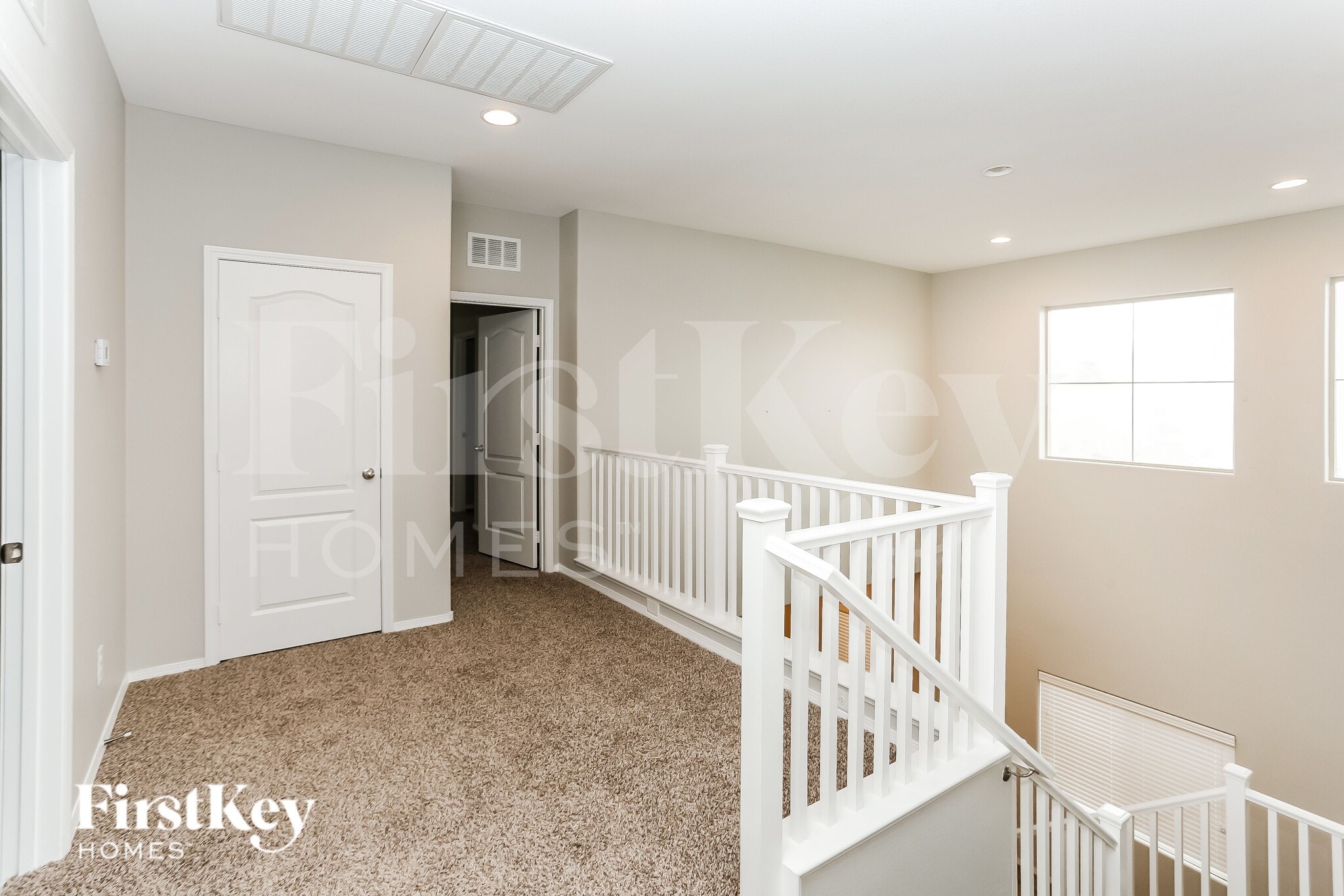 Building Photo - 10552 Mt Blackburn Ave