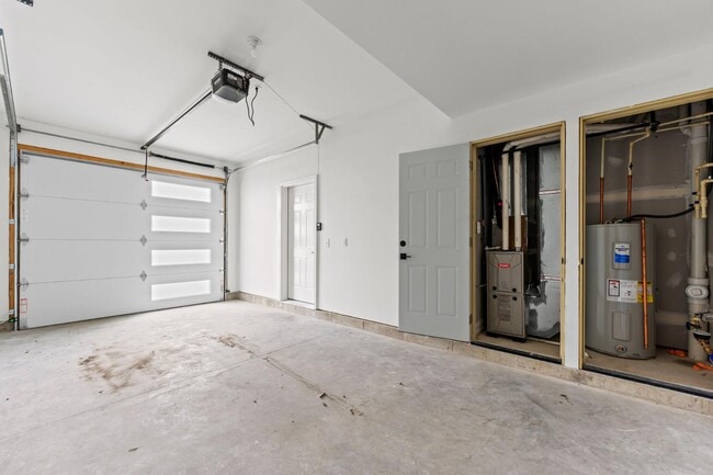 Building Photo - 11532 Willowbrook Rd