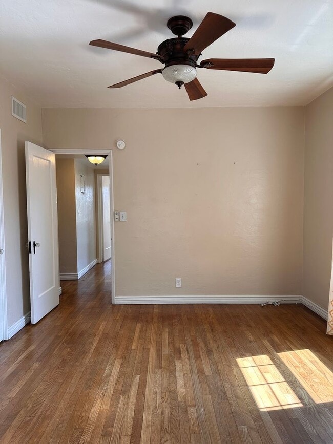 Building Photo - 3045 E Drachman St