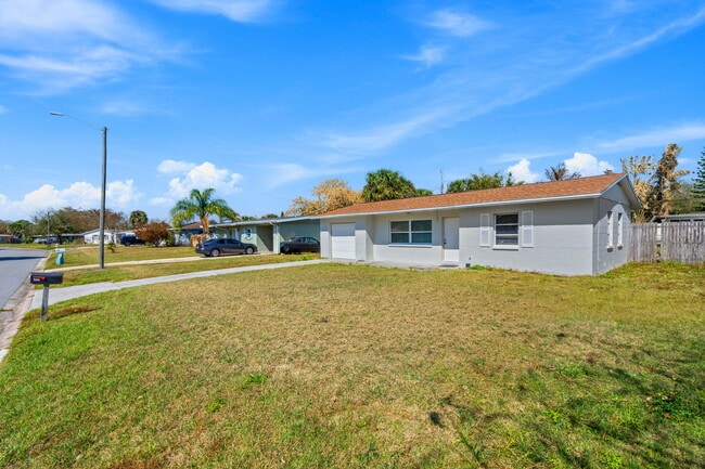 Building Photo - 480 Falmouth Ave