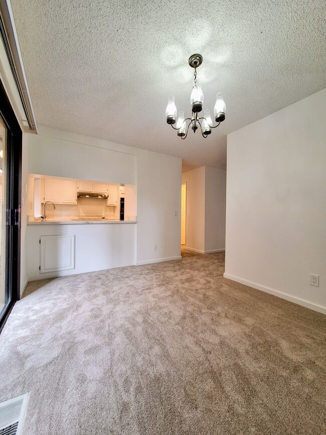 Building Photo - 14575 S Bascom Ave