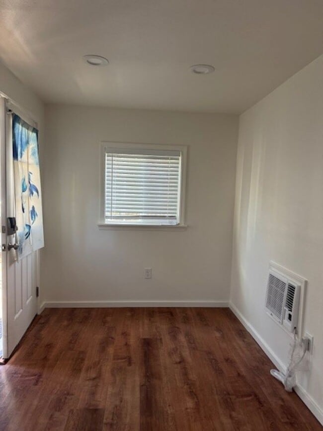 Building Photo - Beautiful Willow Glen 3 Bedroom 2.5 Bath Home.  Located in a desirable neighborhood.