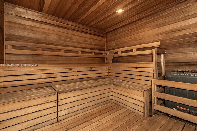 Building Photo - 2201 S Ocean Dr