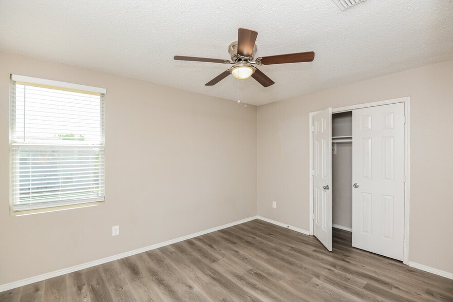 Building Photo - 1429 Blazing Star Trail