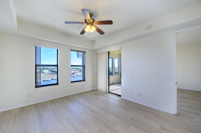 Building Photo - PRICE DROP!! Luxury Waterfront Living with Deeded Dock – Punta Gorda Isles
