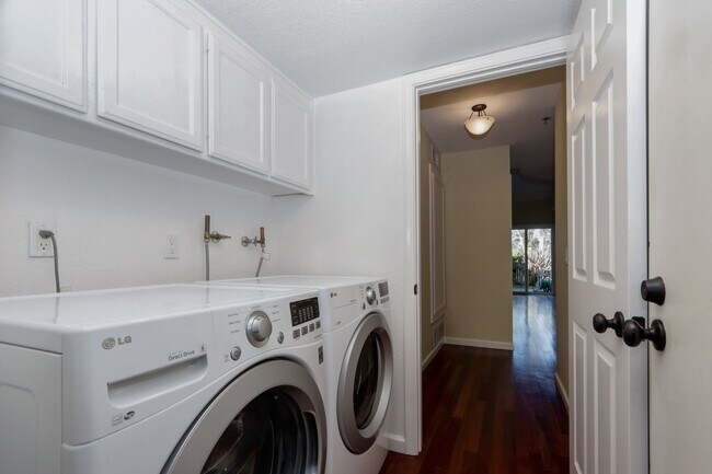 Building Photo - 3BR/3BA Pet-Friendly Village In The Park Townhome with Pool & 2-Car Garage | YouTube Tour