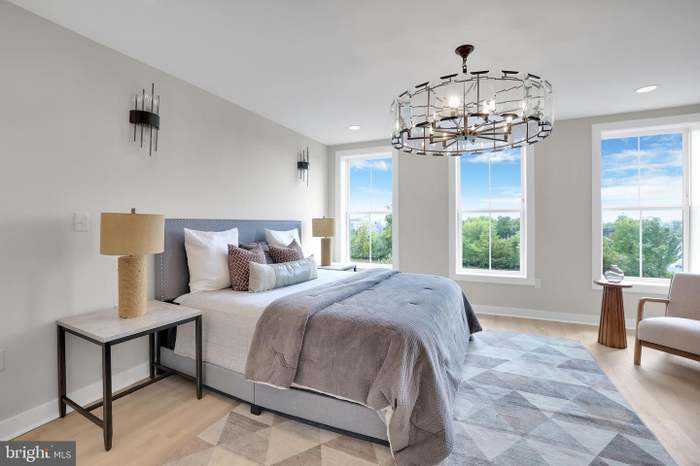 Masterbedroom - 1032 W Franklin St