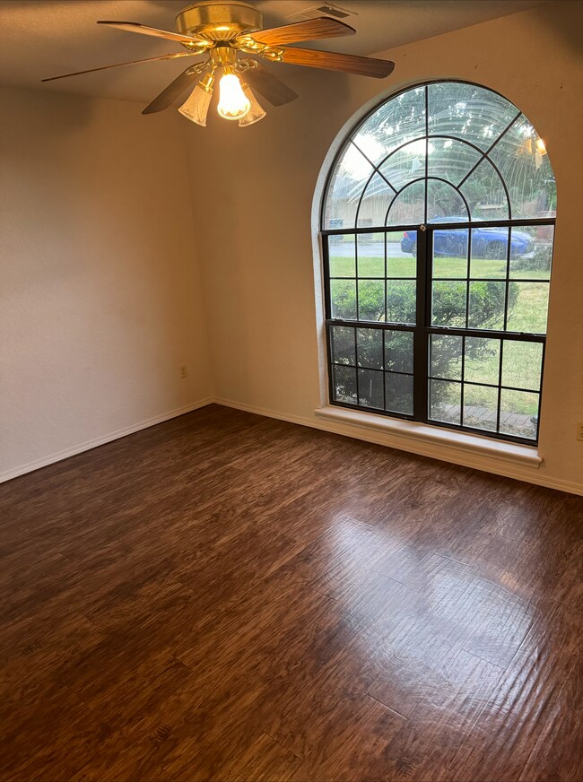 Building Photo - 11408 Brown Ave