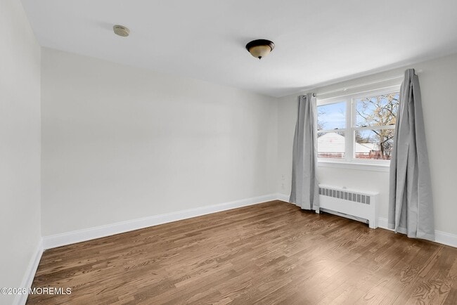 Building Photo - 119 Manor Dr