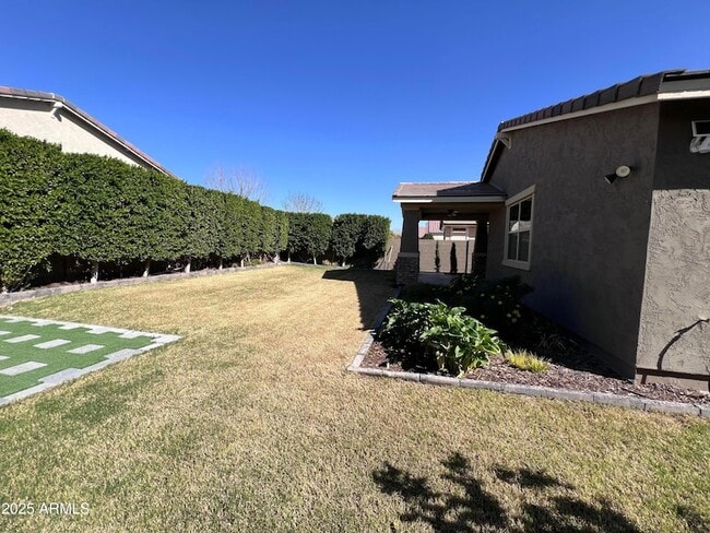 Building Photo - 9722 E Tungsten Dr