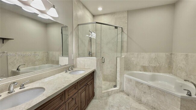 Building Photo - 210 SW 9th St