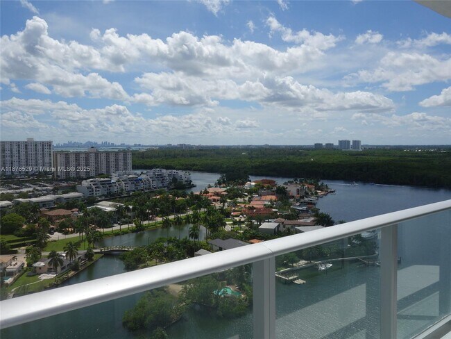 Building Photo - 300 Sunny Isles Blvd