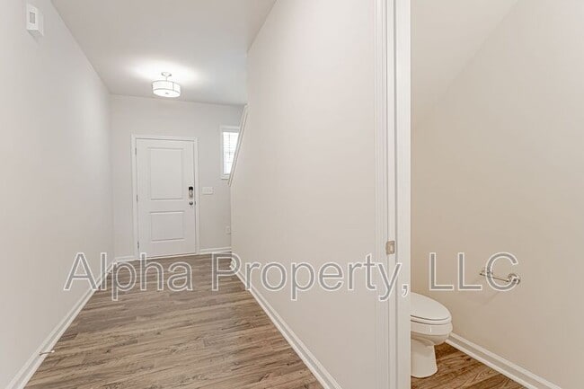 Building Photo - 19 Apricot Ln