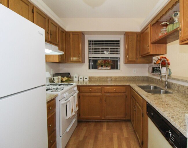 Building Photo - 11150 Loma Grande Dr