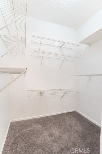 Building Photo - 450 E 4th St