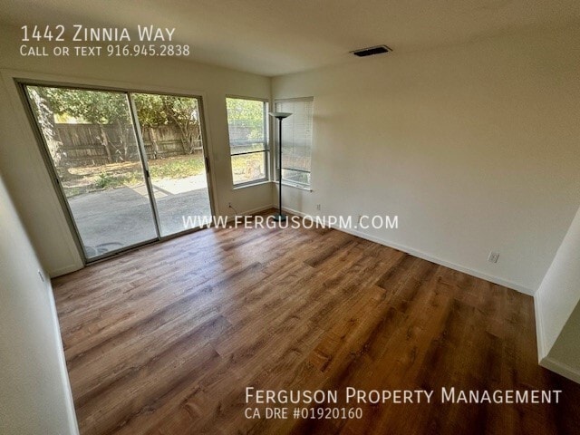 Building Photo - 1442 Zinnia Way