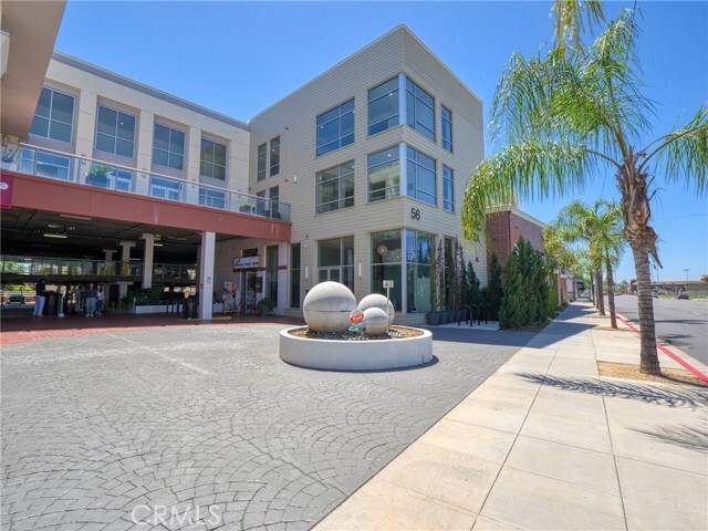 Building Photo - 56 E Duarte Rd