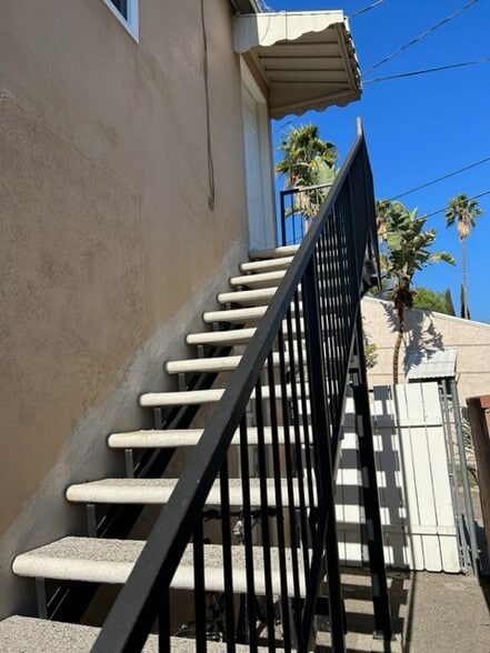 Master bedroom stairwell - 610 S Main St