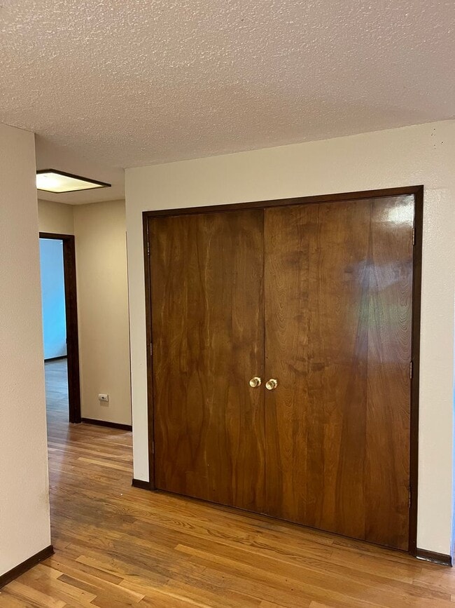 Building Photo - Mid-Mod on Missoula- Single Story!