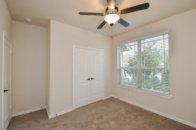 Building Photo - 9411 Sparrow Creek Ct