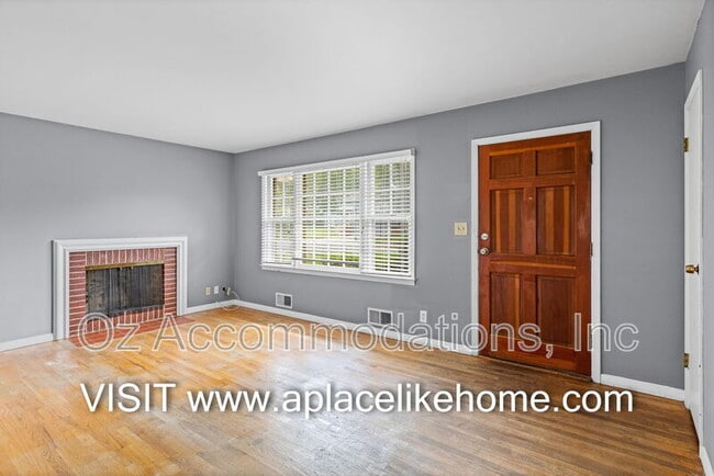 Building Photo - 8810 Benson St