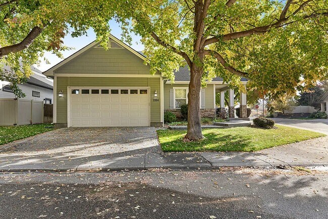 Primary Photo - Charming 3 Bedroom Home in Eagle – Minutes to Eagle Bike Park