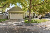 Building Photo - Charming 3 Bedroom Home in Eagle – Minutes to Eagle Bike Park