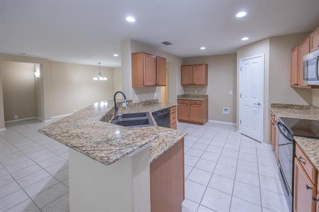 Building Photo - 15905 Avenel Way