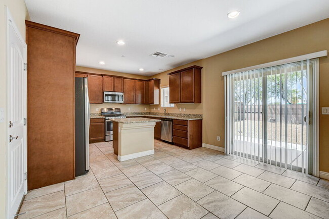 Building Photo - 1074 Fish Pond Ave