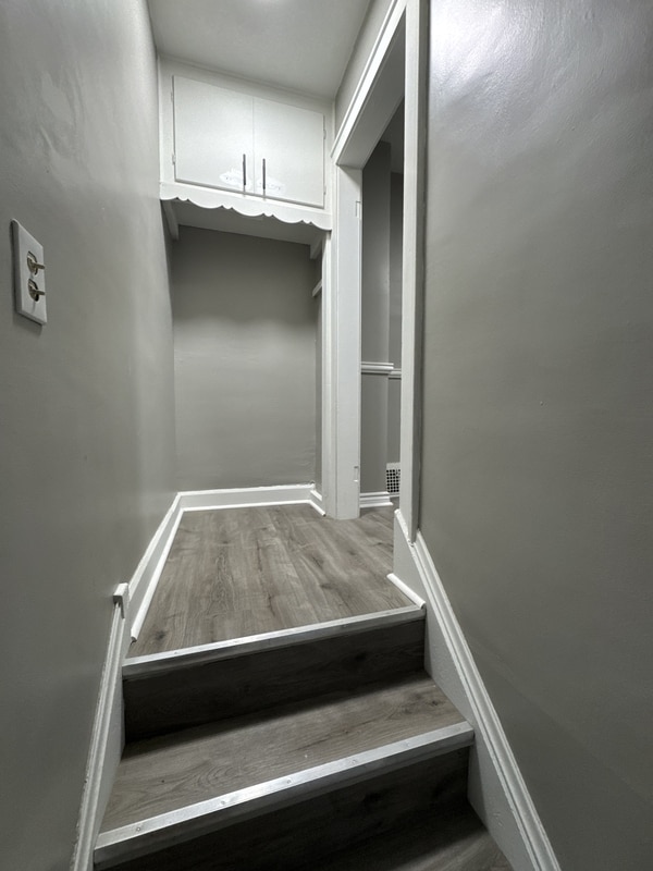 Building Photo - 11104 Lincoln Ave