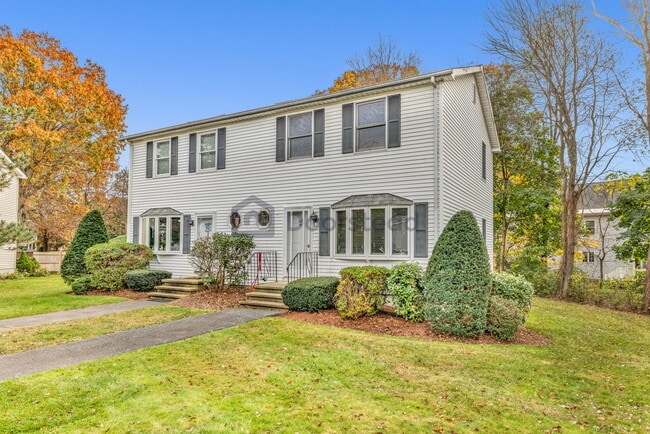 Building Photo - 20 Northwoods Cir