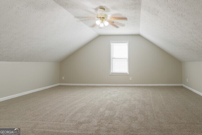 Building Photo - 6578 Carriage Ln