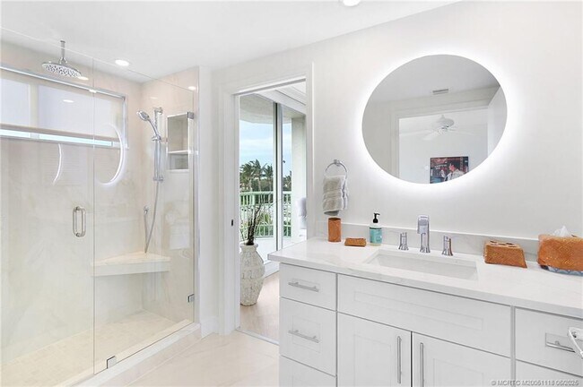Building Photo - 8600 S Ocean Dr