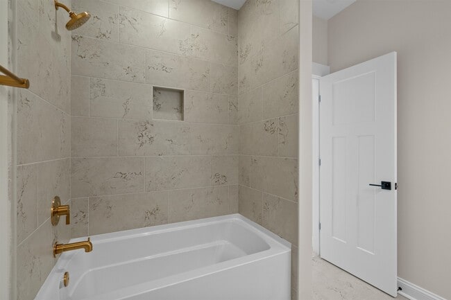 Building Photo - 8485 Duke Pl