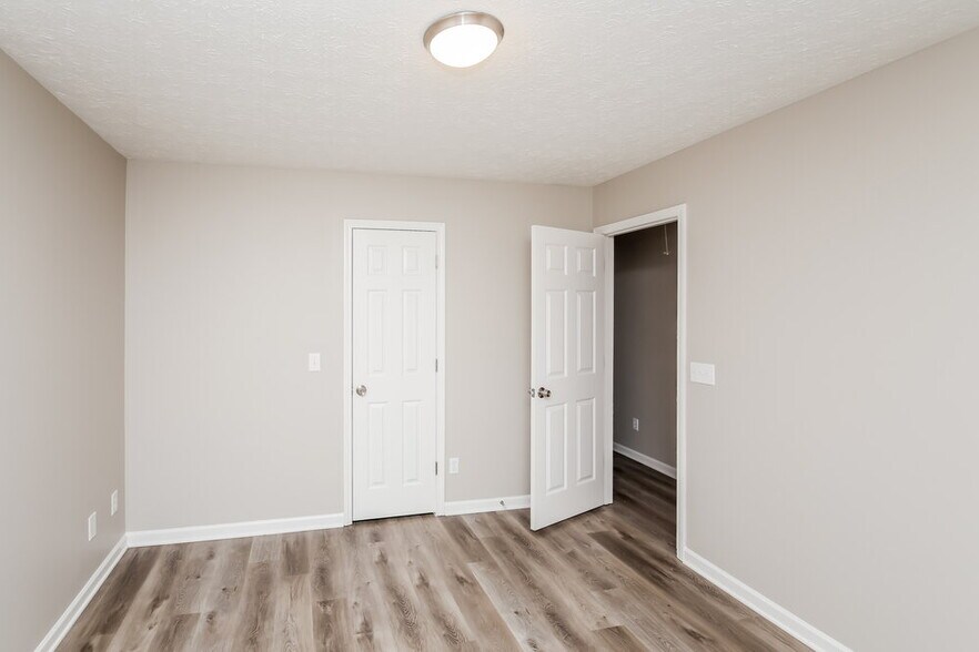 Building Photo - 372 Red Maple Way