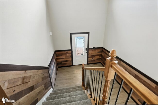 Building Photo - 4 Bedroom | 2.5 Bathroom | Garage - Conven...