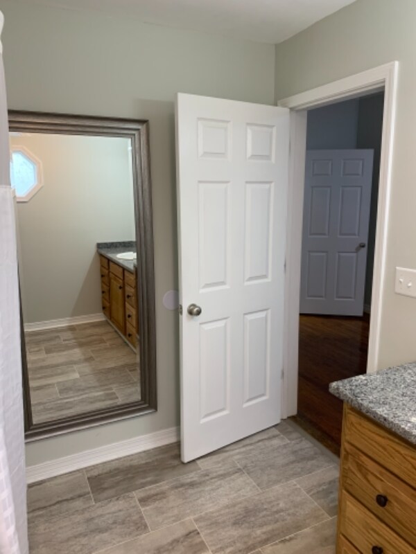 Building Photo - 165 Grove Hl