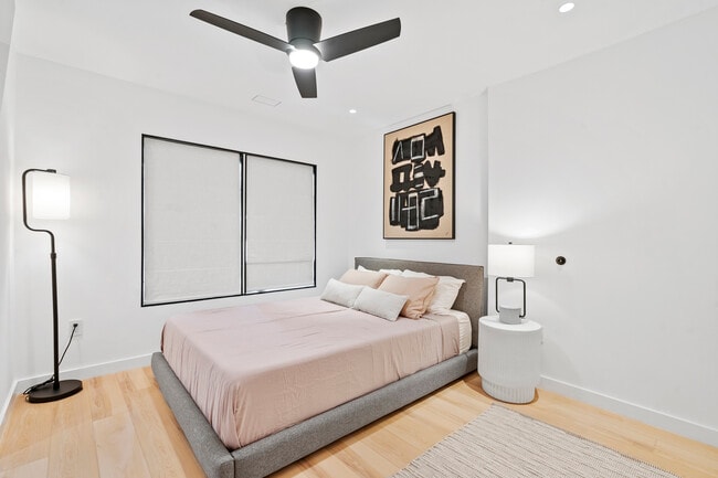 Building Photo - 4037 Penn Ave