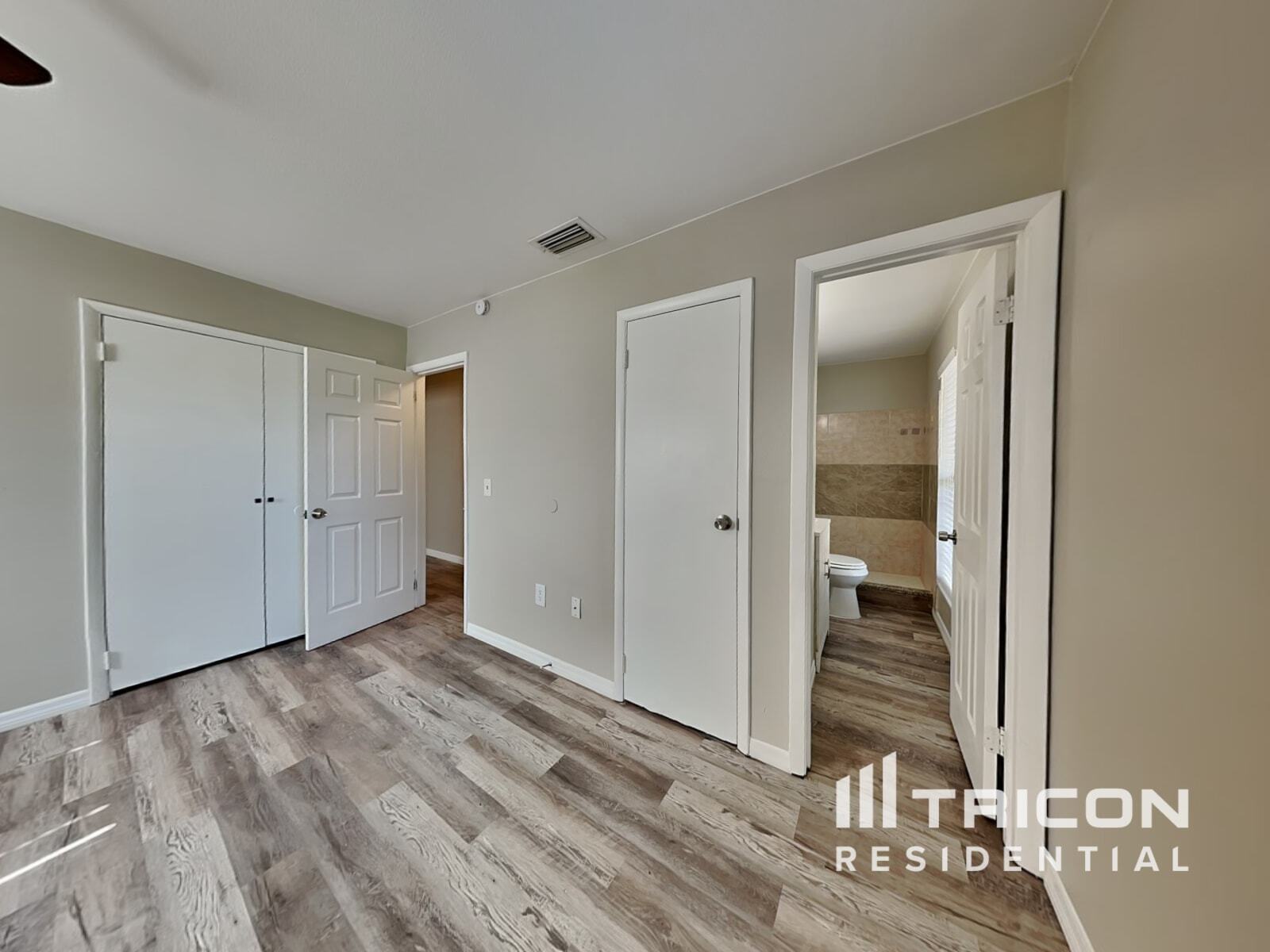 Building Photo - 1334 Stately Oaks Dr NW