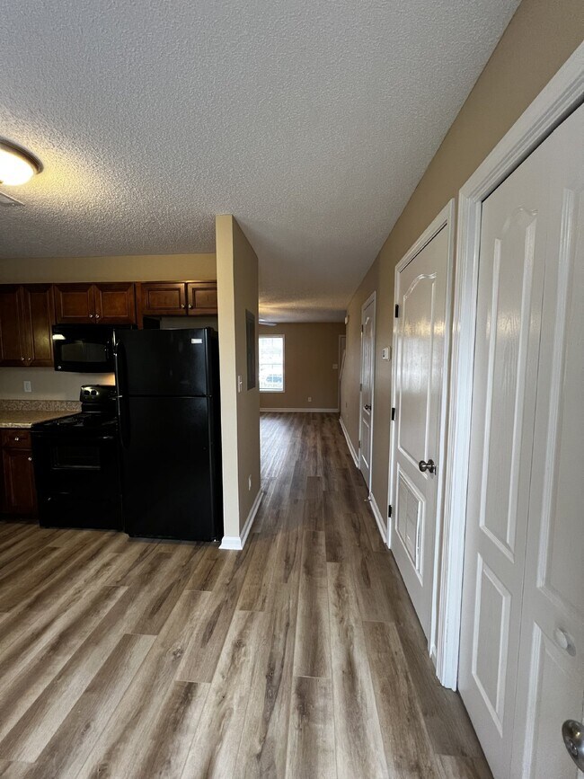 Building Photo - 541 Patriot Park Ct