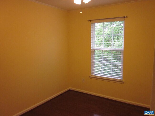 Building Photo - 2130 Lockwood Dr