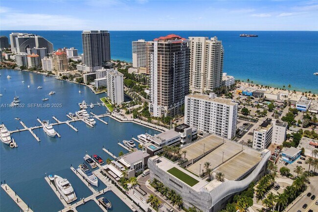 Building Photo - 100 S Birch Rd