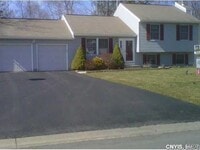 Building Photo - 9578 Clarecastle Path