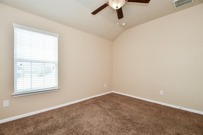 Building Photo - 19311 Vermillion Ct