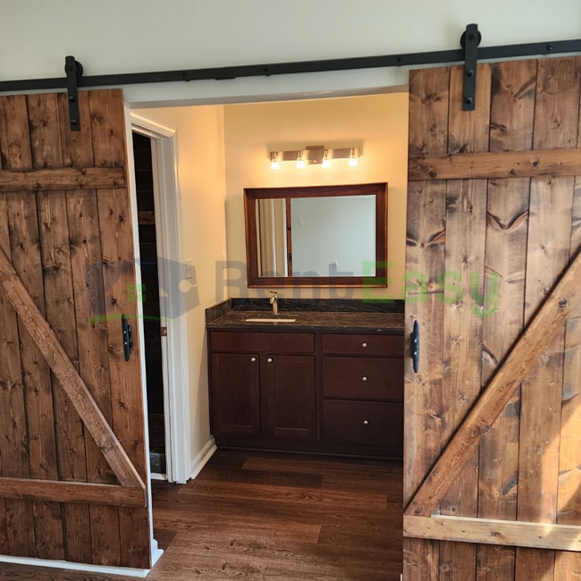 Building Photo - 5340 Chatham Lake Dr