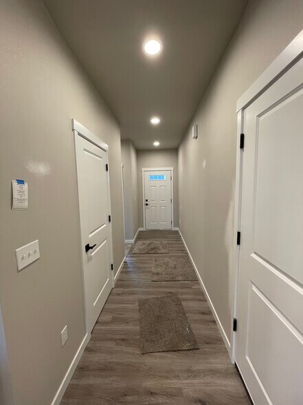 Building Photo - 5708 79th St W