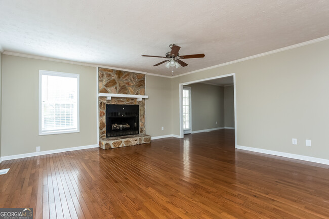 Building Photo - 3171 Pilgrims Dr
